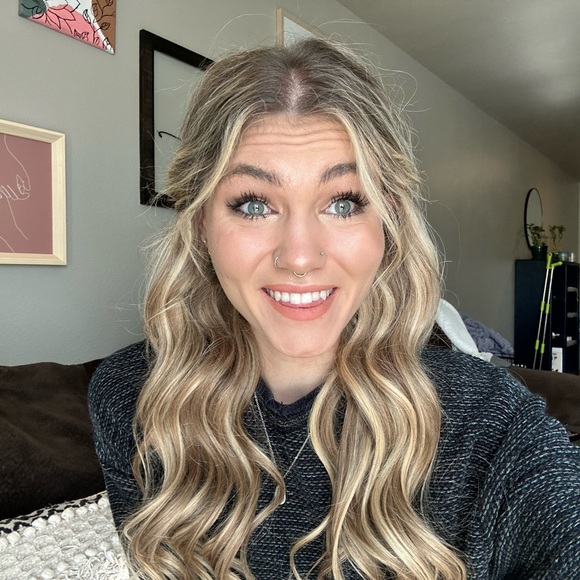 Meet your Posher, Kailyn - Picture 1 of 1